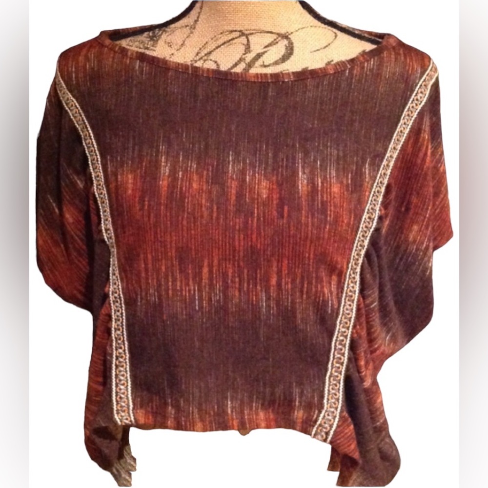 WOMEN ROMEO & JULIET COUTURE BATWING / LACE EMBROIDERY TOP